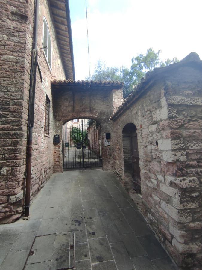 All'Archetto Del Terz'Ordine Ассизи Экстерьер фото